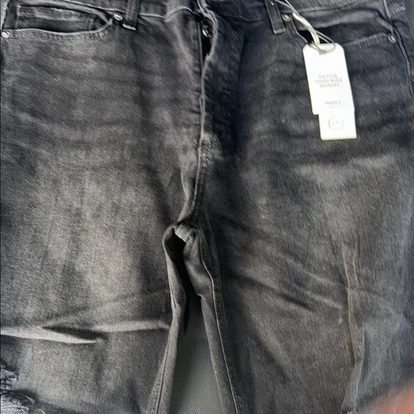 Black Distressed Forever 21 Women Jeans - Picture 2 of 4